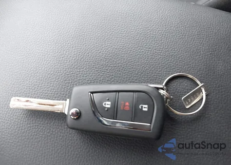 2025 Toyota Rav4 Le из США, поврежденный, VIN 2T3G1RFV8SW517595